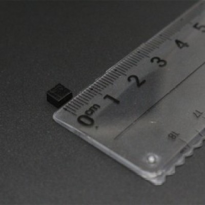 国内RFID小尺寸陶瓷小标签  UHF模具嵌入式标签-Boson