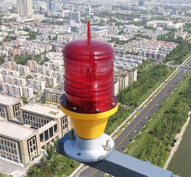 太阳能智能航标灯 北斗一体化航标灯 动态调光导航装置图片