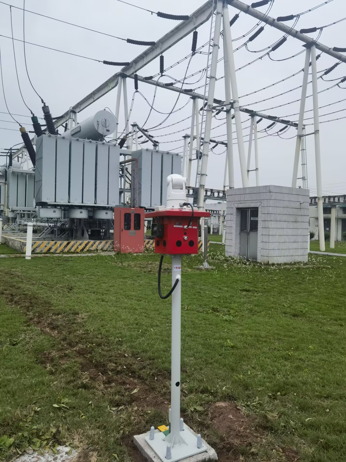 超声波激光一体驱鸟装置 激光声学多模驱鸟器防鸟害解决方案图片