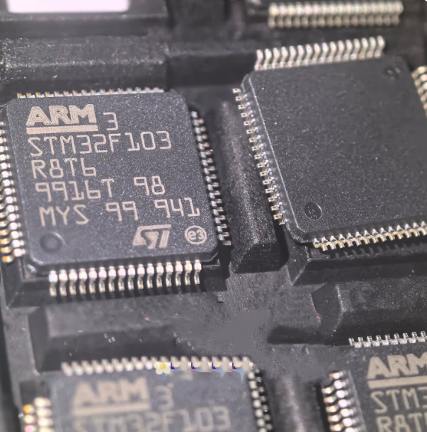全新原装ST STM32F103R8T6 32位64KB微控制器MCU LQFP-64封装单片机芯片图片