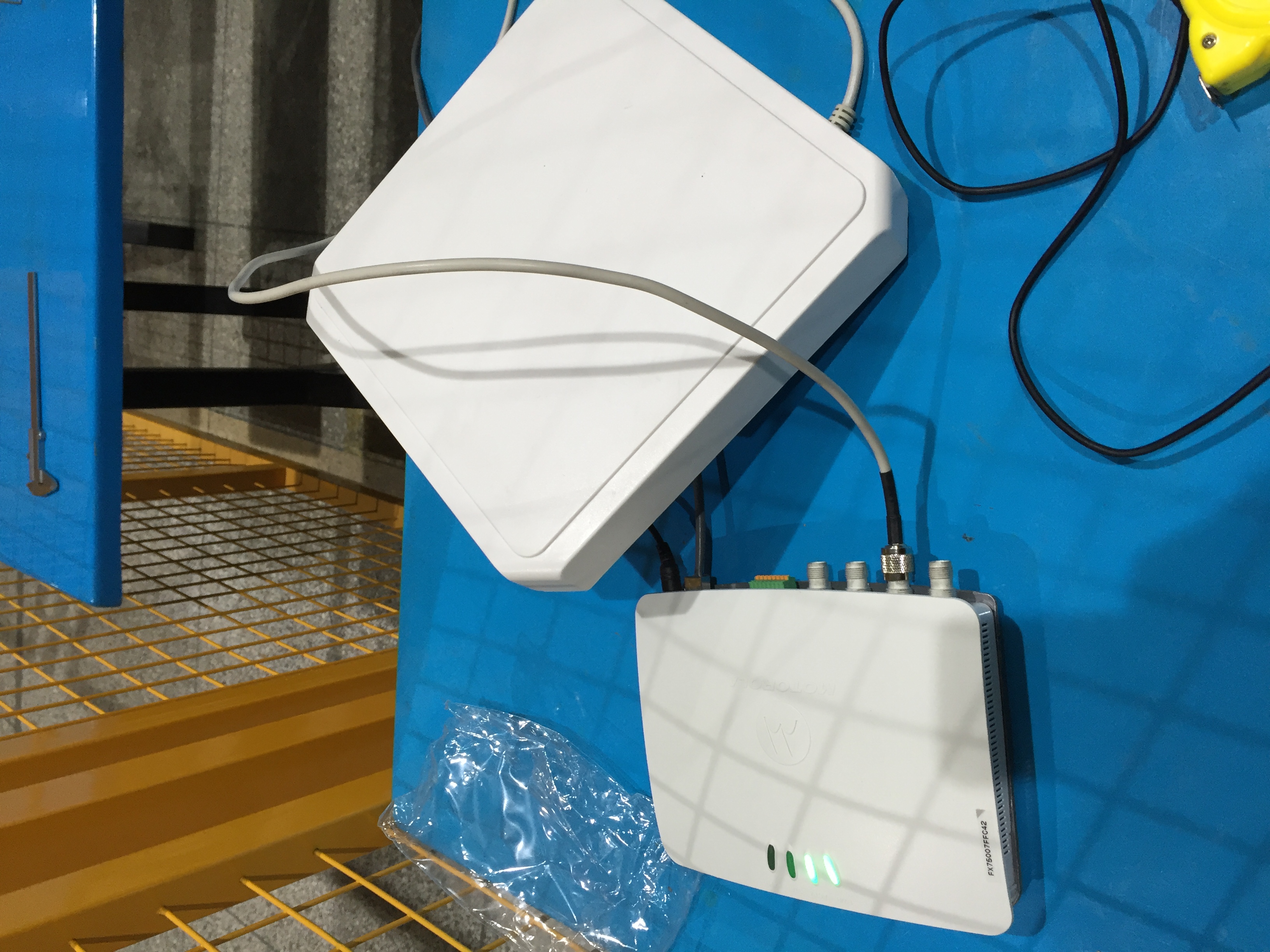 斑马 极进FX7500 固定式 RFID 读取器图片