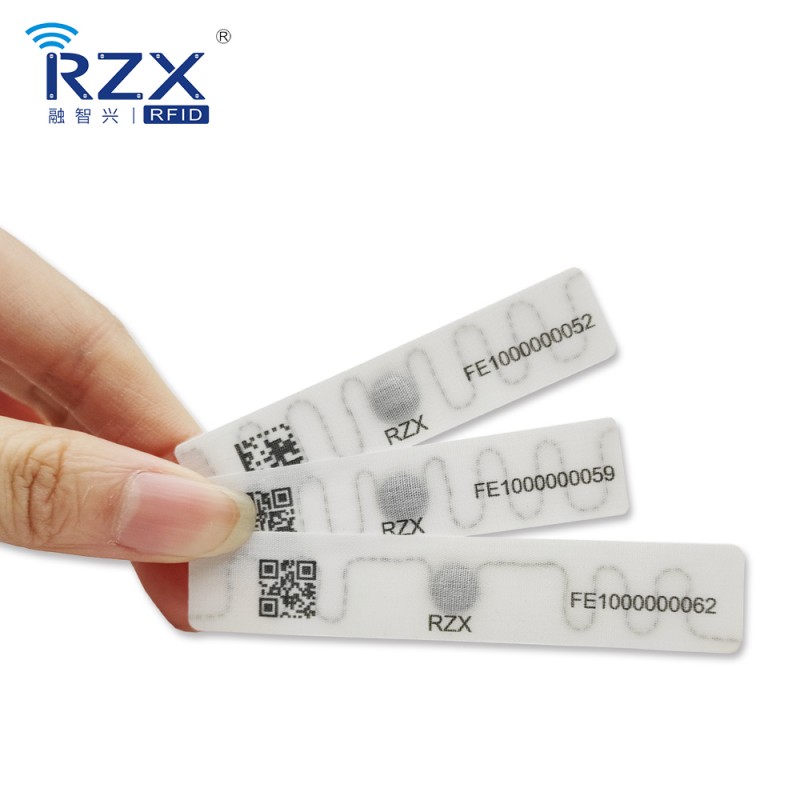 RFID柔性耐高温洗涤标签图片
