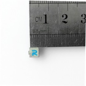 超高频嵌入式陶瓷标签   UHF超小尺寸耐高温抗金属标签 Boson图片