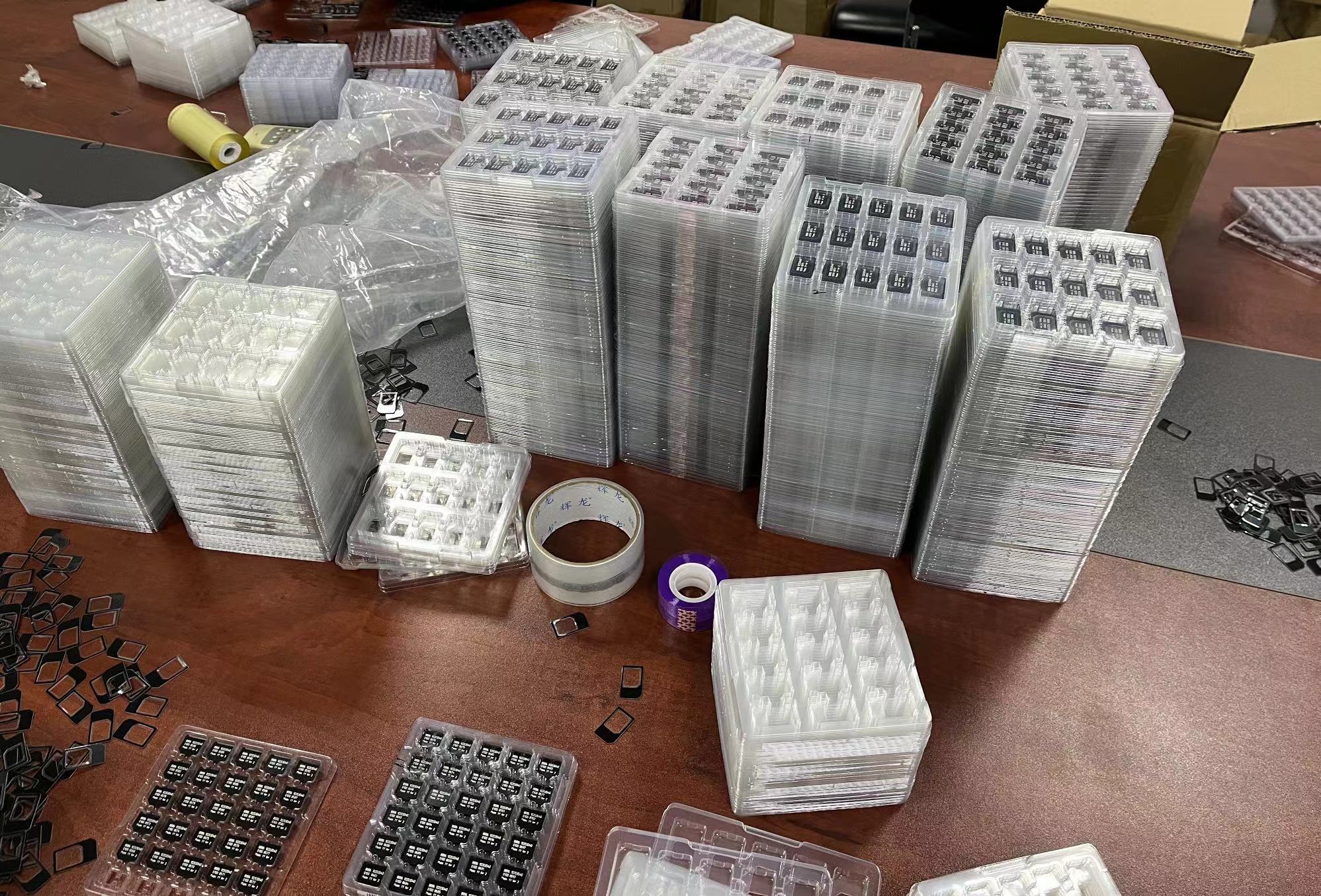 物联网卡三卡合一加工图片