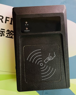 桌面式RFID超高频读写器915MHz电子标写卡USB串口发卡机自动写卡器