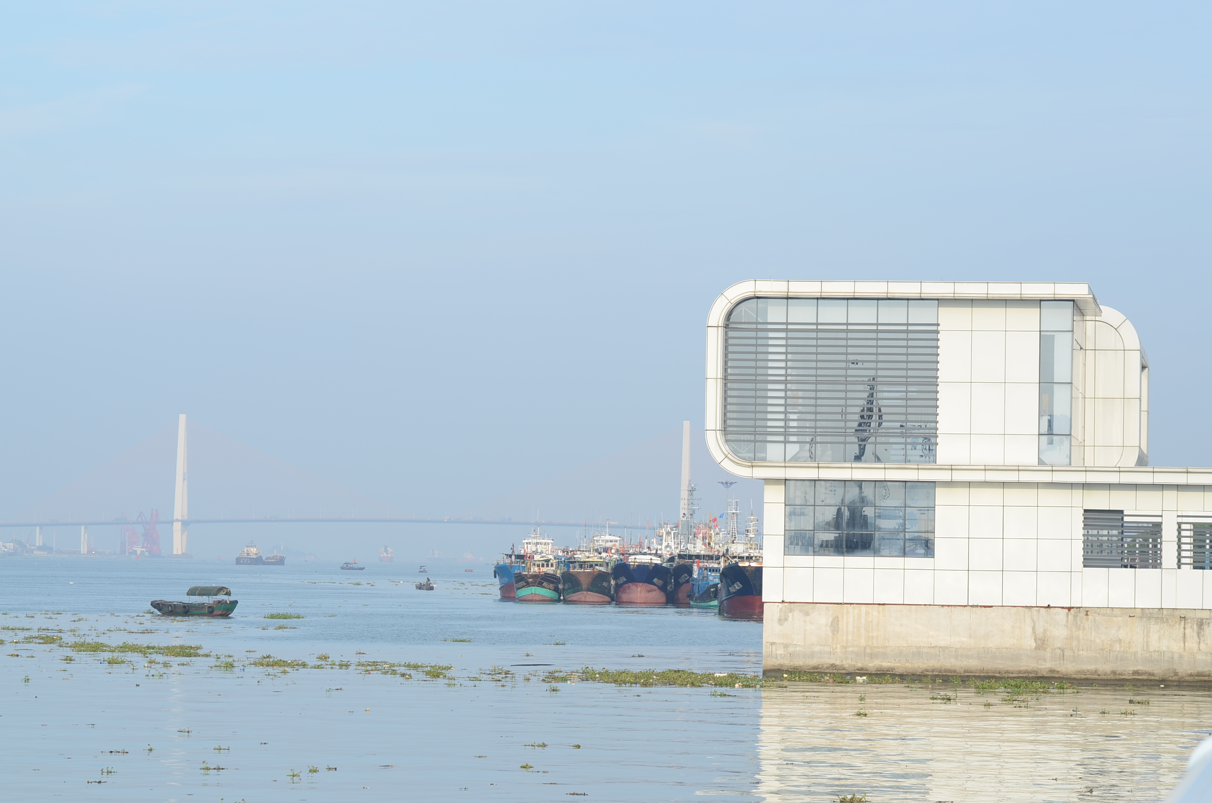 精确水文监测助力可持续水资源管理图片