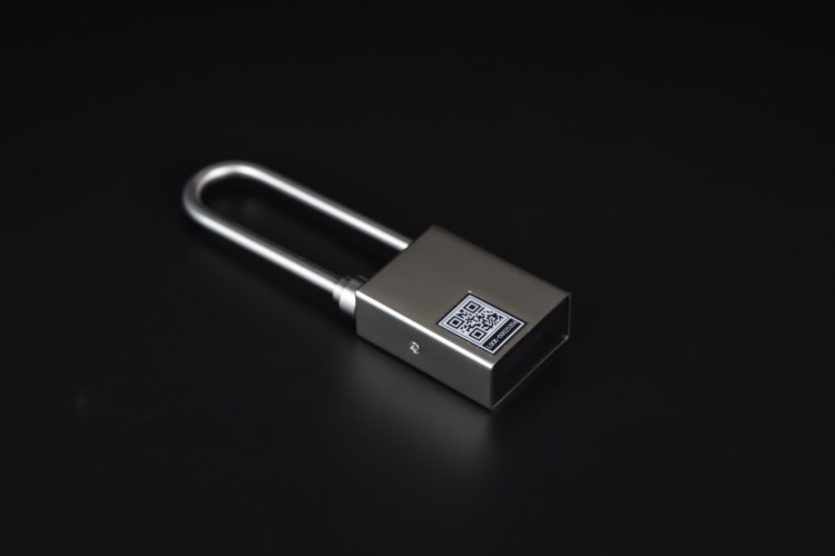 NFC无电挂锁 NFC挂锁 NFC智能锁 钥匙反向供电图片