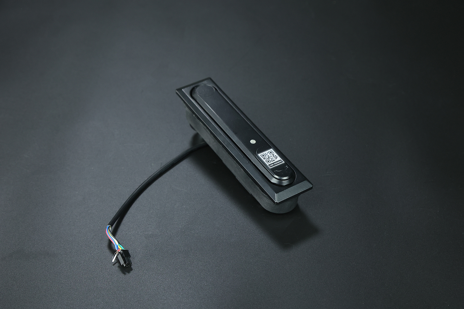 综合箱智能锁| 智能电子锁 机柜锁RS485,蓝牙DI-DO电平FSU动环路灯控制箱图片