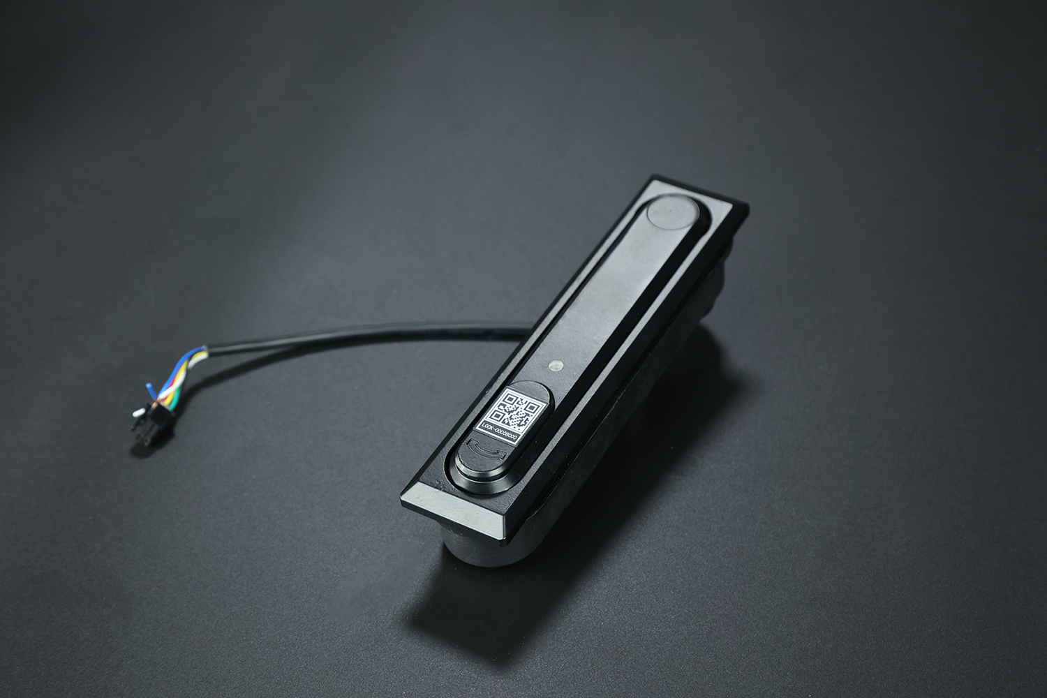 综合箱智能锁| 智能电子锁 机柜锁RS485,蓝牙DI-DO电平FSU动环路灯控制箱图片