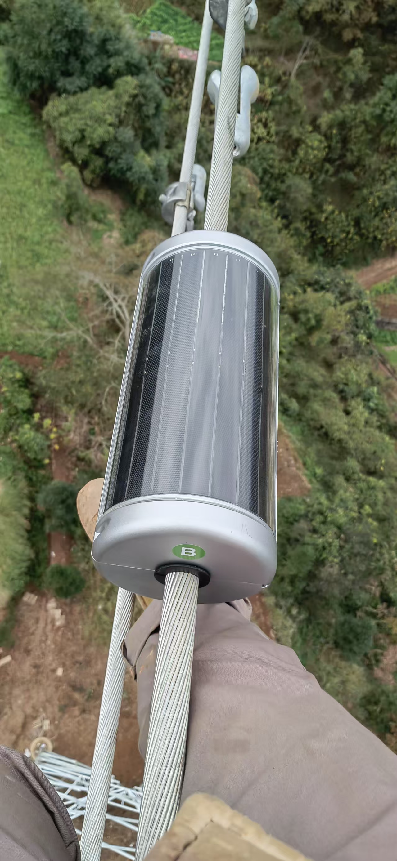 输电线路故障定位及在线监测装置  接触式输电线路故障定位装置图片