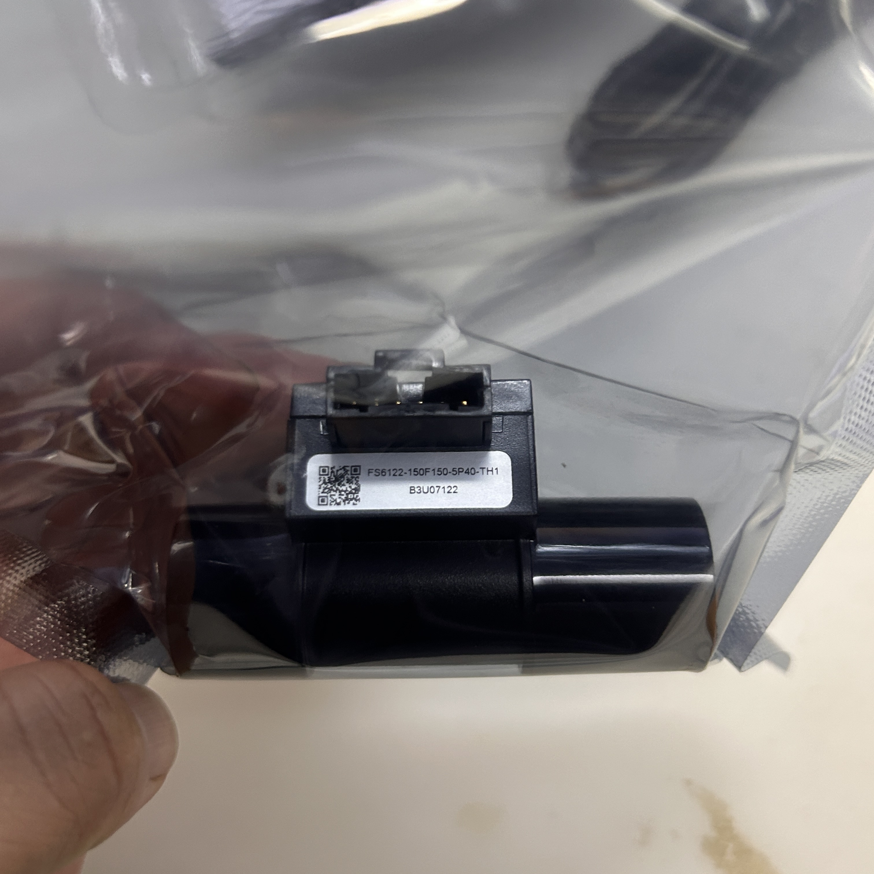 FS6122-150F150-5P40-TH1 气体质量流量传感器 图片