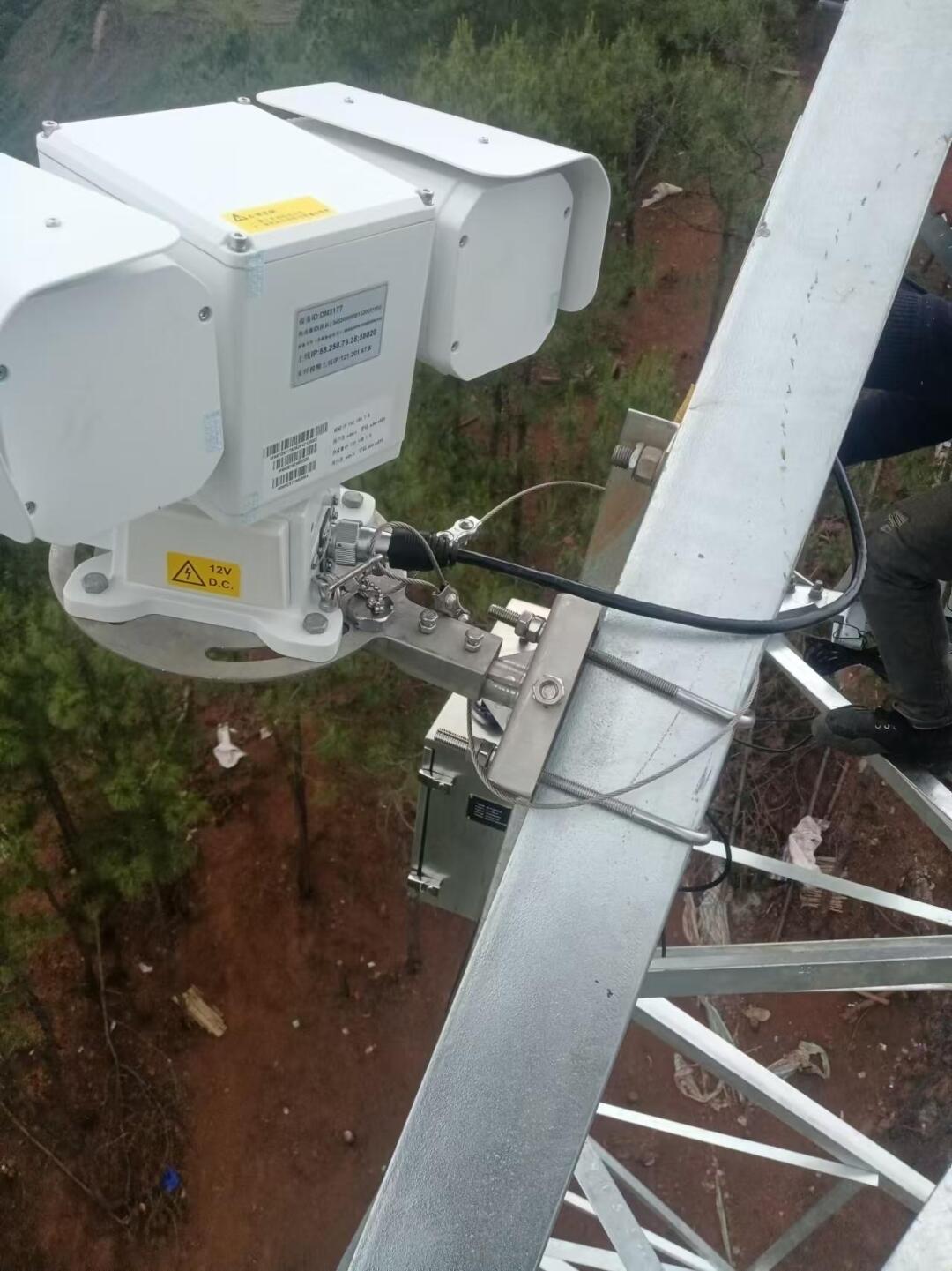 输电线路复合型多目云台监拍装置 输配电线路缺陷及隐患自动识别终端图片
