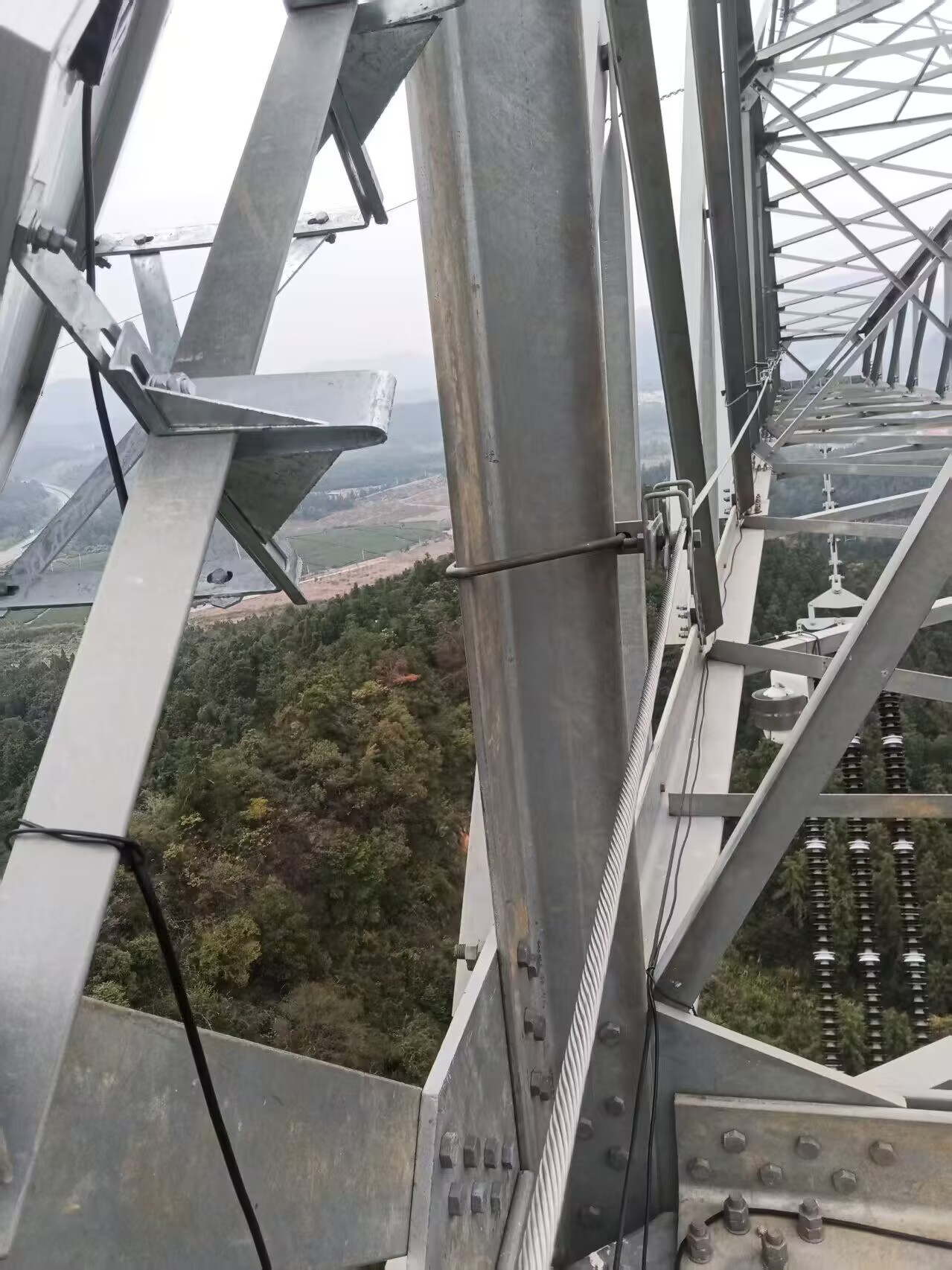 重要输电线路覆冰强风观测系统  输电线路覆冰预报预警系统图片
