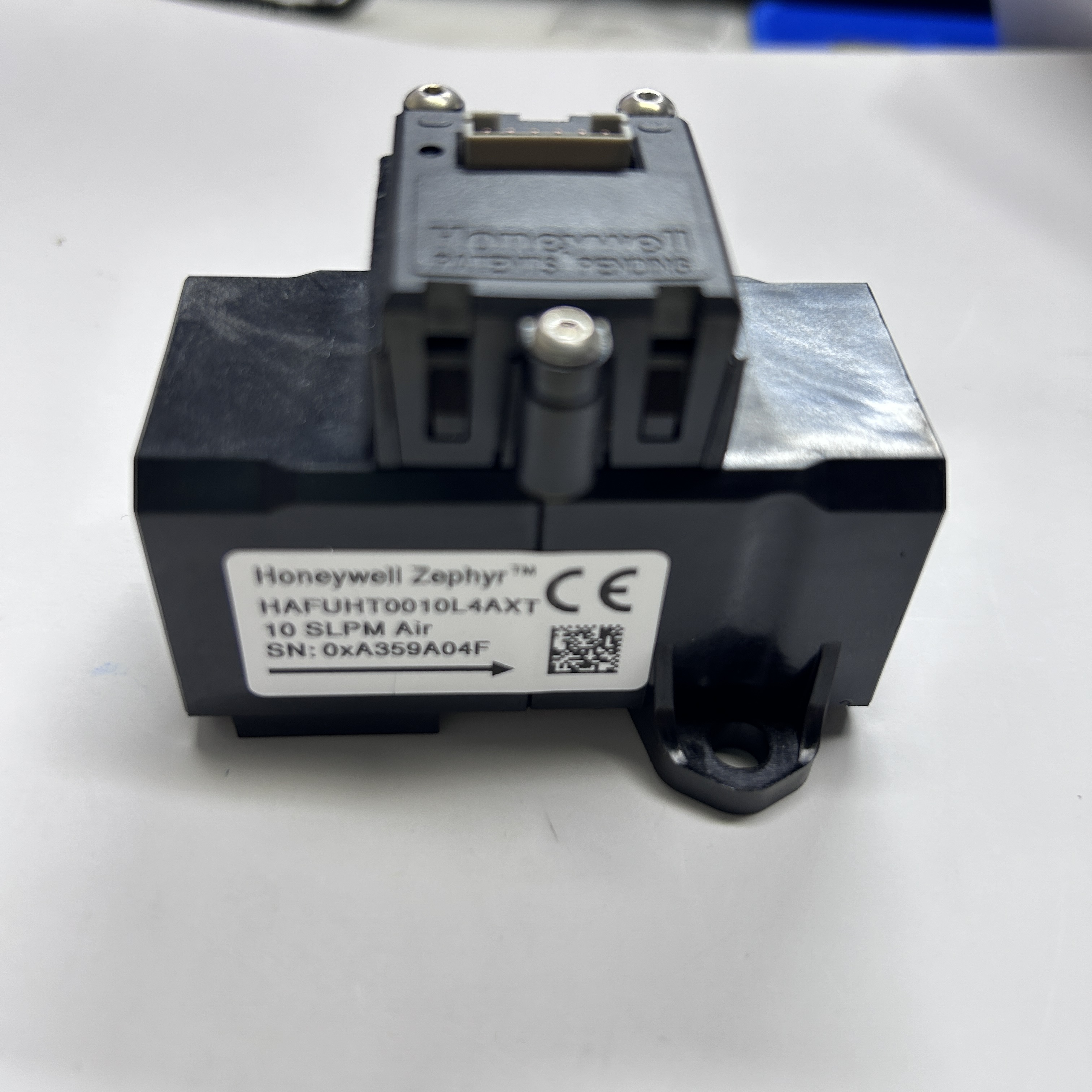 HAFUHT0050L4AXT 高精度螺纹端口气体质量流量传感器0–50 SLPM，I²C 数字输出图片